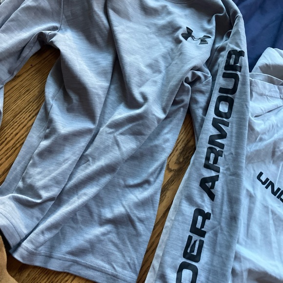Under Armour UA T-Shirts Boys Size Youth Large YL L Lot Of 5 Short Long Sleeve - Picture 6 of 6
